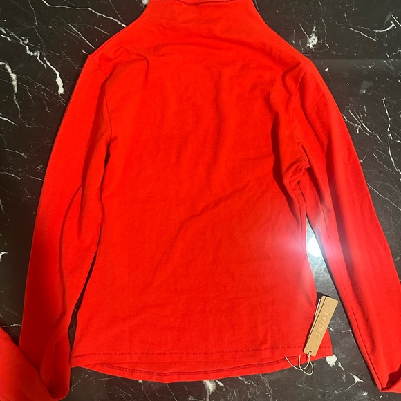 Skims new red turtleneck - Picture 4 of 4